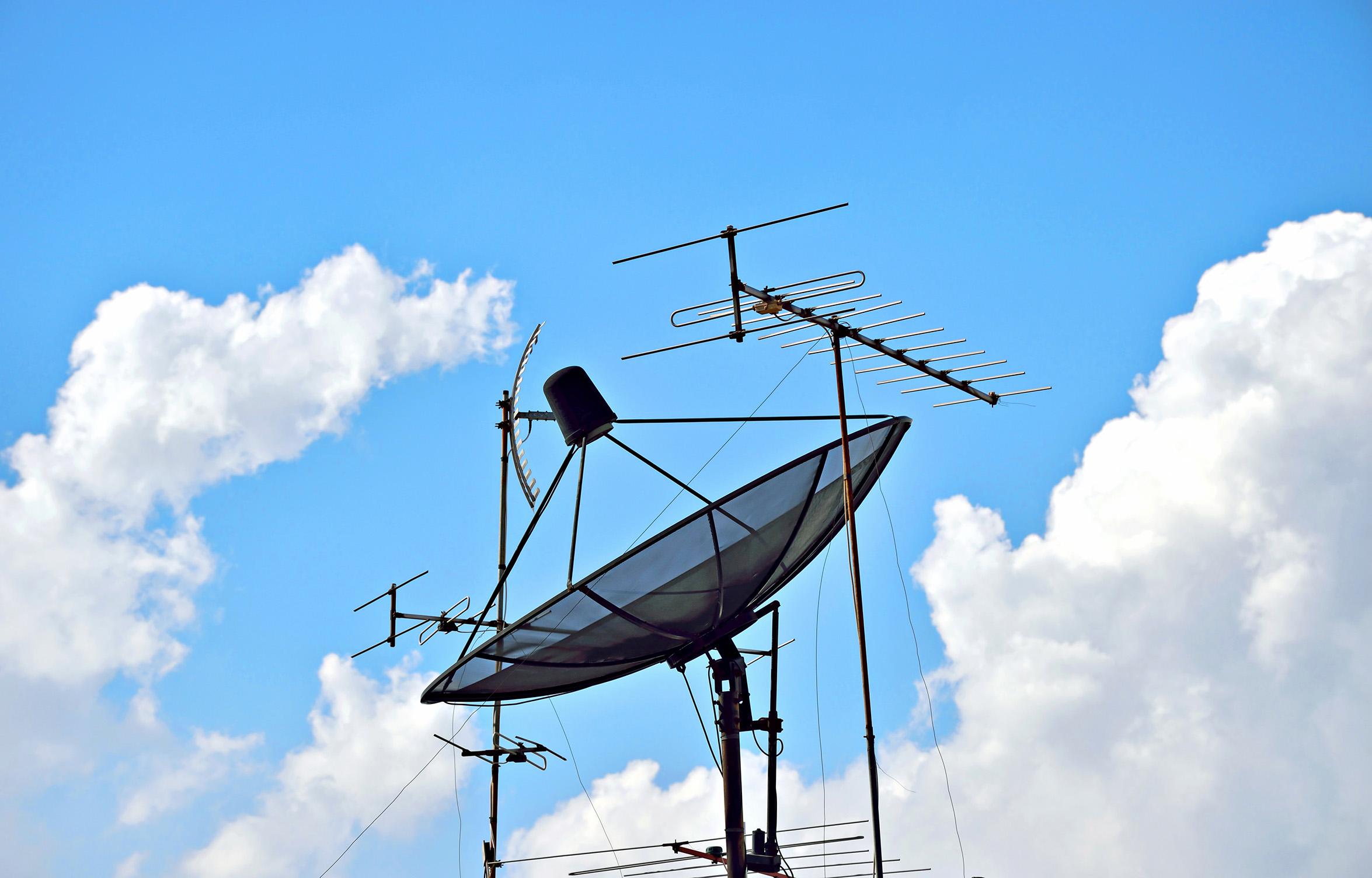 Parabole Rope Installation parabole Figueras - Antennes Paraboles Réseaux